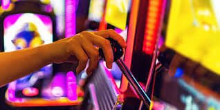 pass77 permainan slot online gacor RTP tinggi jackpot progresif koleksi terlengkap